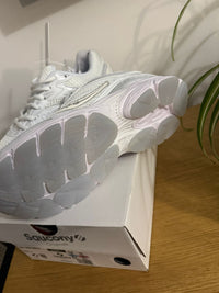 SAUCONY - Omni 9 Blanc & Rose