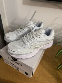 SAUCONY - Omni 9 Blanc & Rose