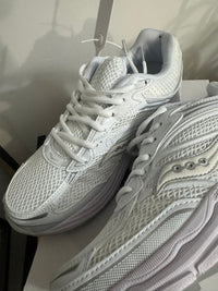 SAUCONY - Omni 9 Blanc & Rose